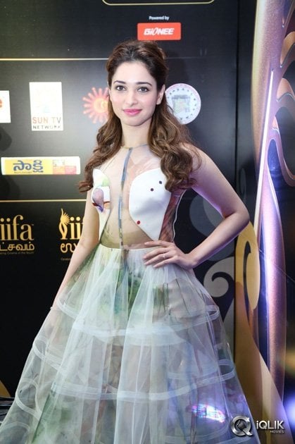 Tamannaah-at-IIFA-Utsavam-Curtain-Raiser-2015